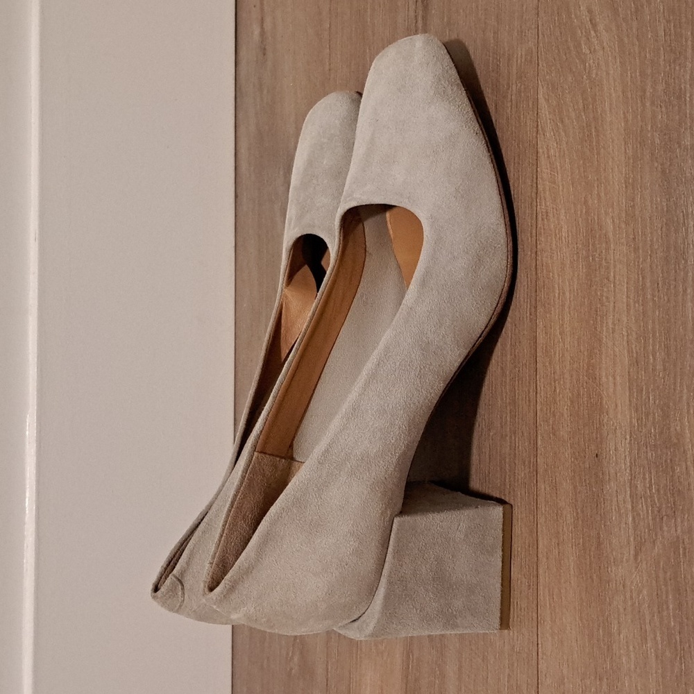 LOQ Taupe Genuine Suede "Villa Piedra" Square-toe Block Heels (Size EU 41/US 10)
